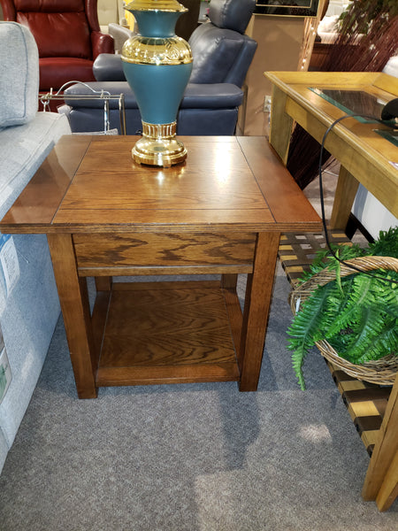 Shaker style end table