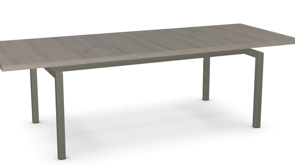 Zoom Dining Table